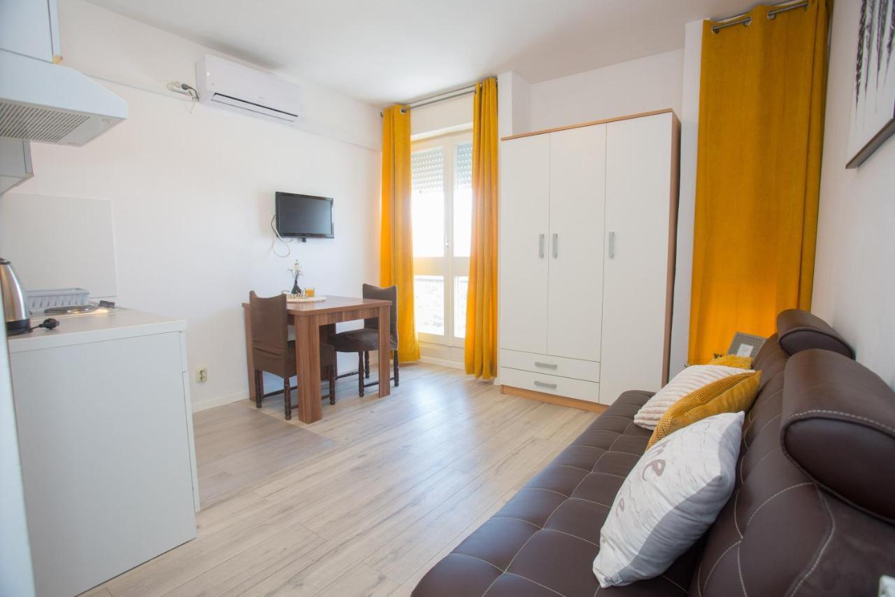 Apartments Buba สปลิท ภายนอก รูปภาพ