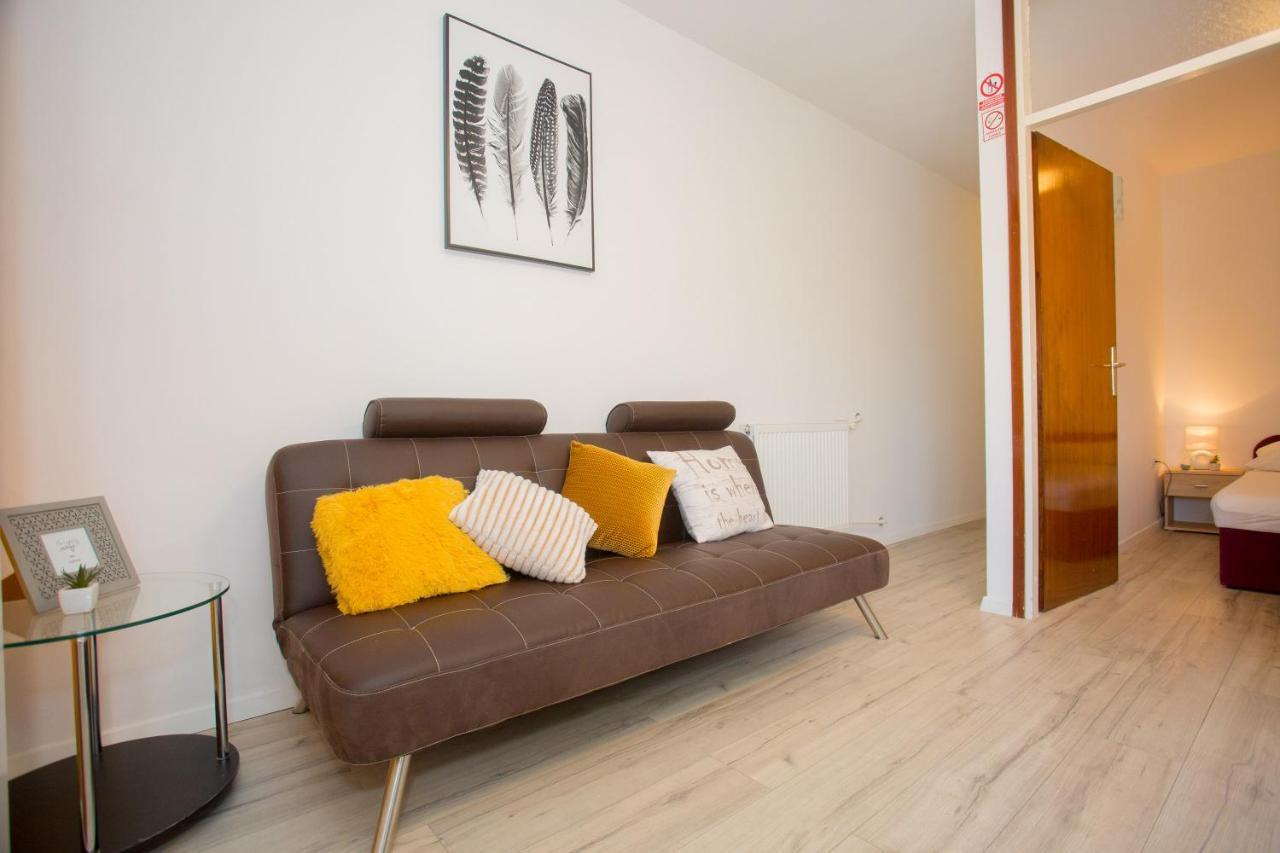 Apartments Buba สปลิท ภายนอก รูปภาพ
