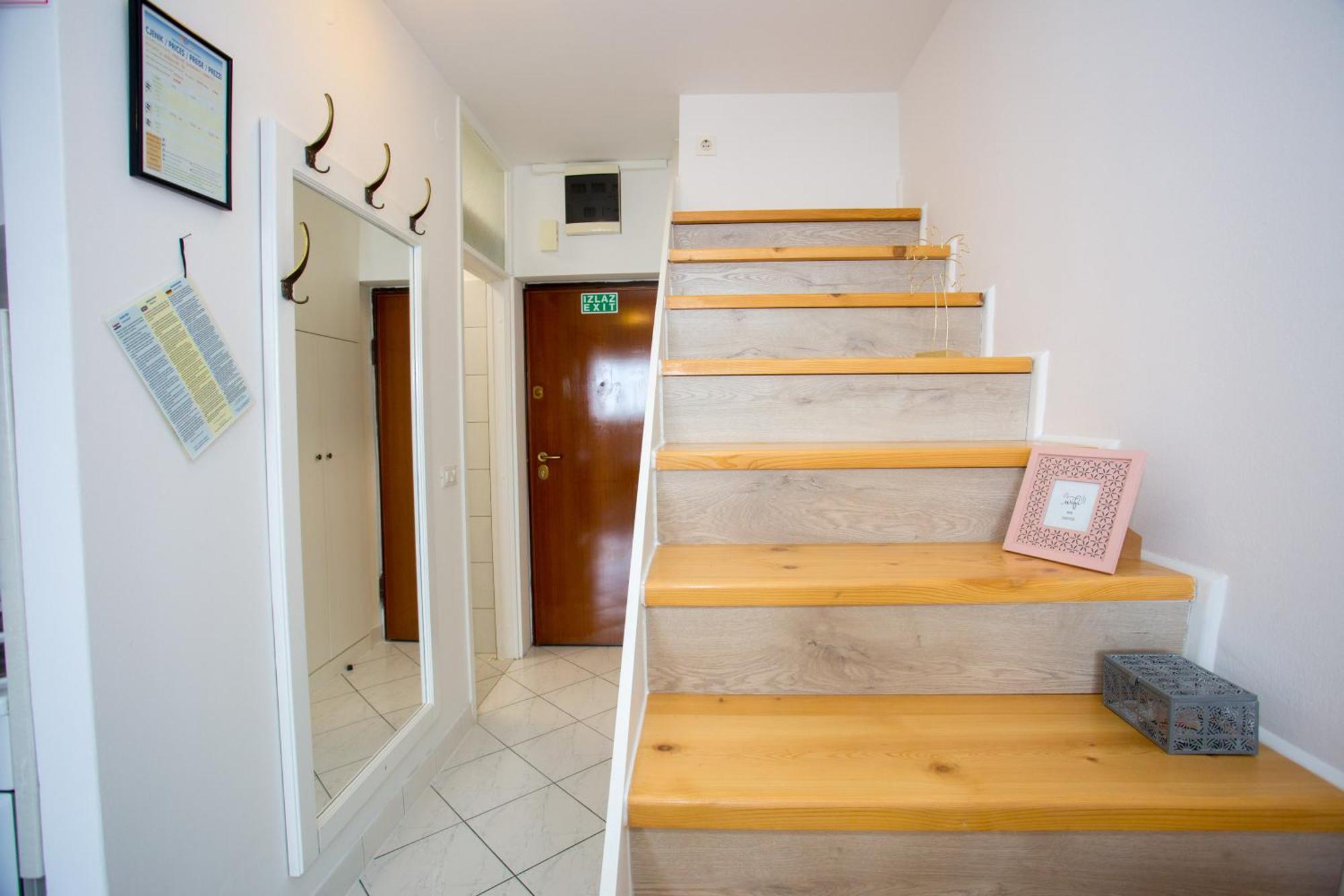 Apartments Buba สปลิท ภายนอก รูปภาพ